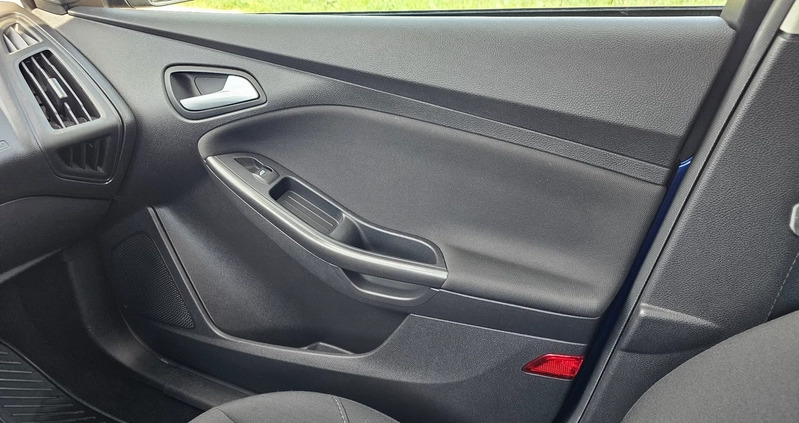 Ford Focus cena 36900 przebieg: 126196, rok produkcji 2015 z Ostrów Lubelski małe 301